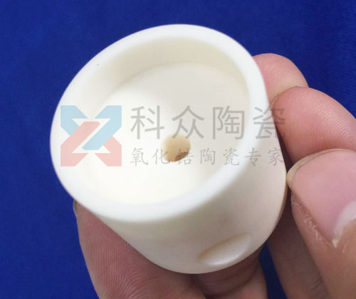 如何制備高純度的氧化鋁陶瓷粉末？