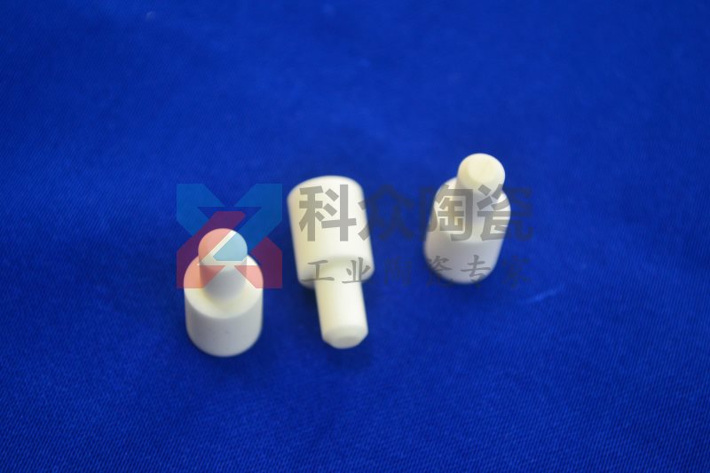 氧化鋁陶瓷有哪幾個(gè)特點(diǎn)優(yōu)勢最為顯著？